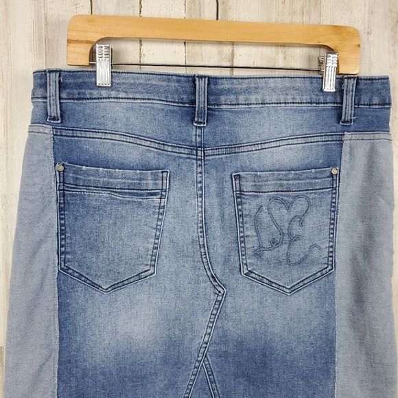 Libby Edelman Denim Color Block Skirt Blue Size Medium - Picture 10 of 10